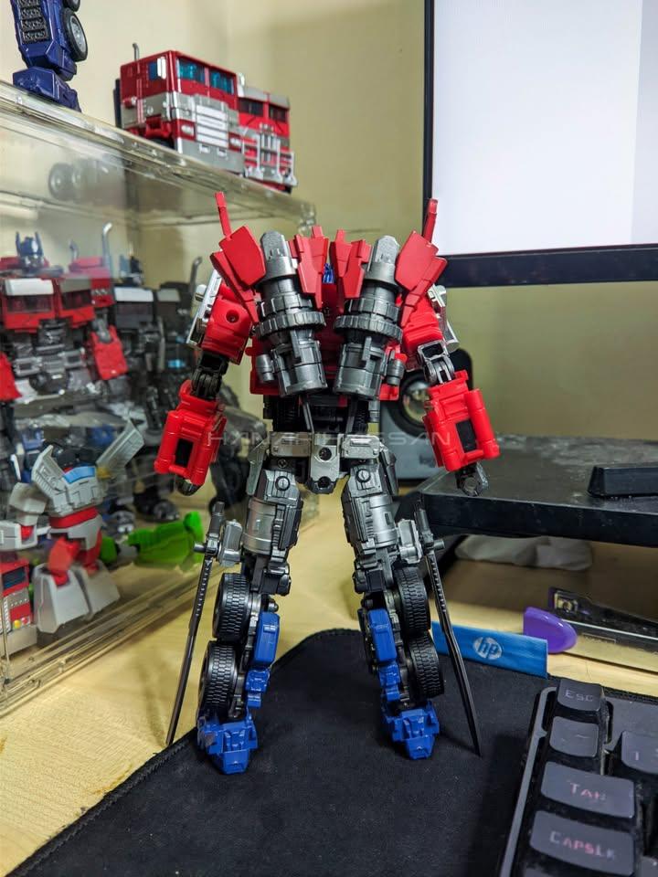 BAIWEI TW-1030 Optimus Prime